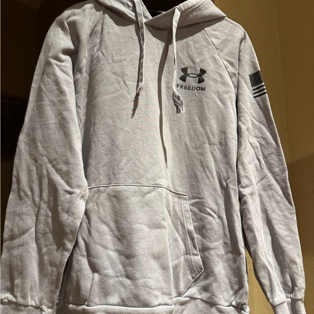 Under Armour Men's grey freedom hoodie